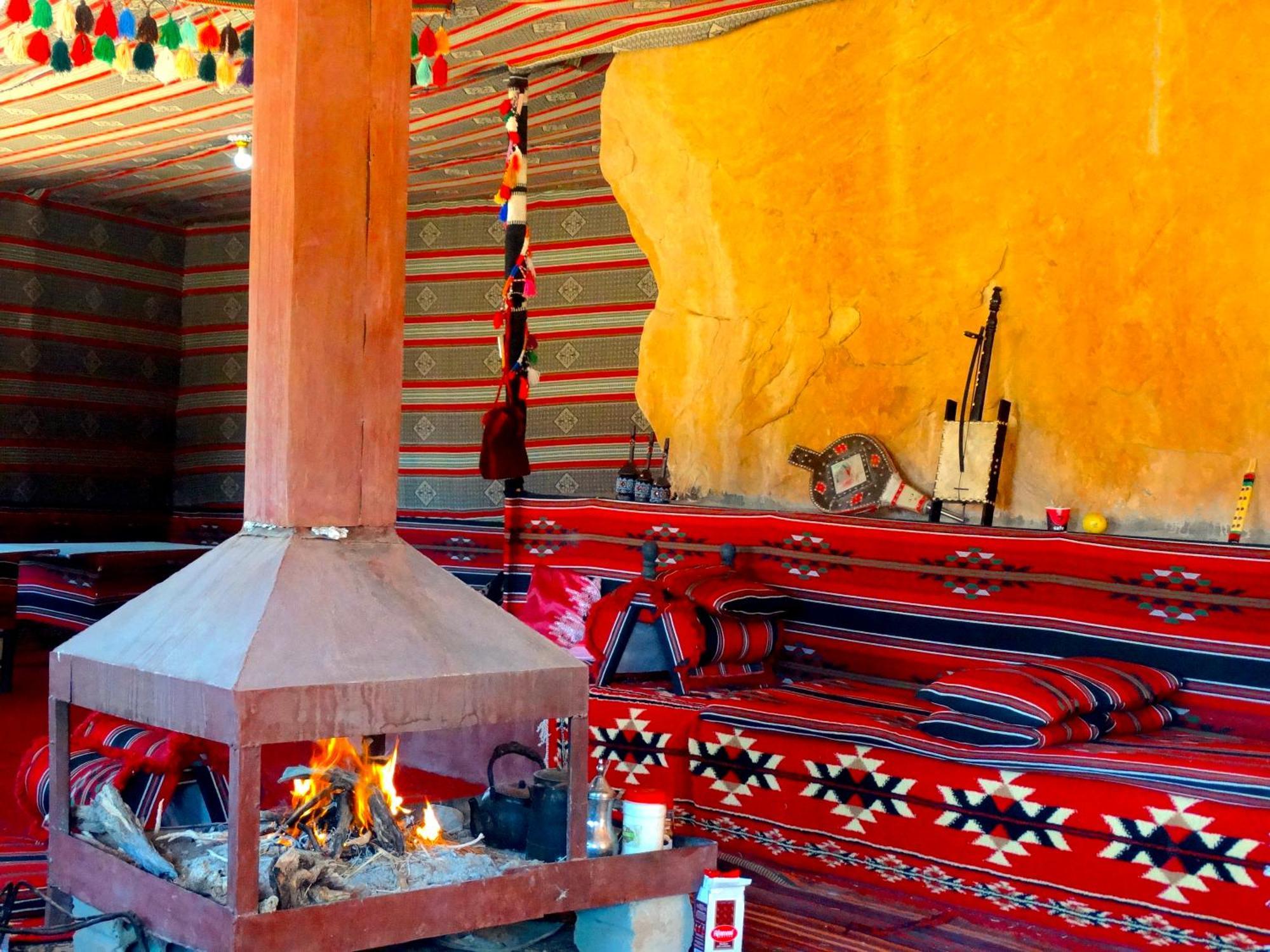 Wadi Rum View Camp ภายนอก รูปภาพ