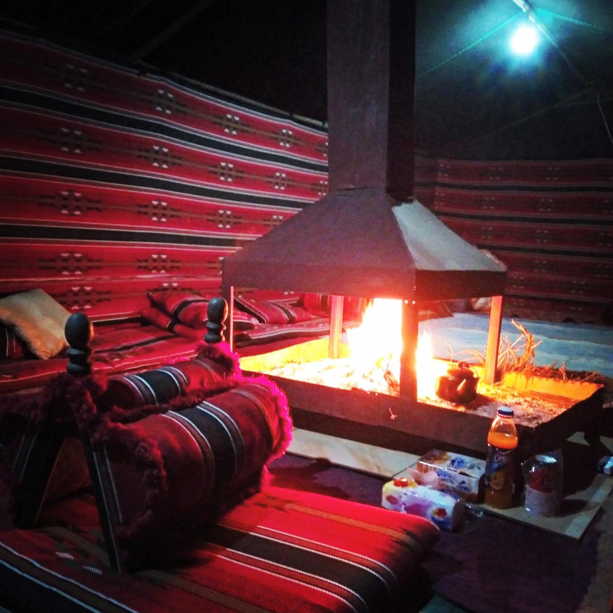 Wadi Rum View Camp ภายนอก รูปภาพ